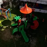 Dream Of Hotel Side